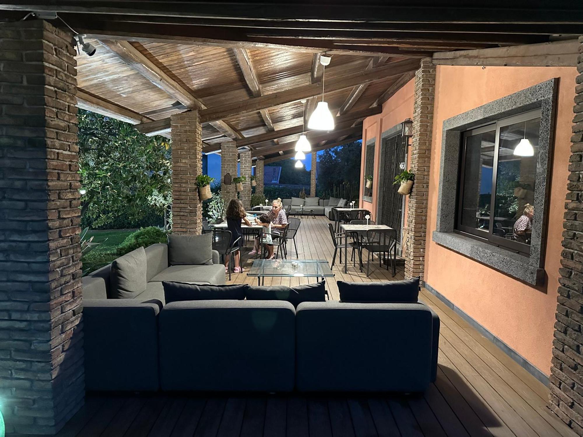 Ottomood B&B And Apartments Tremestieri Etneo Buitenkant foto