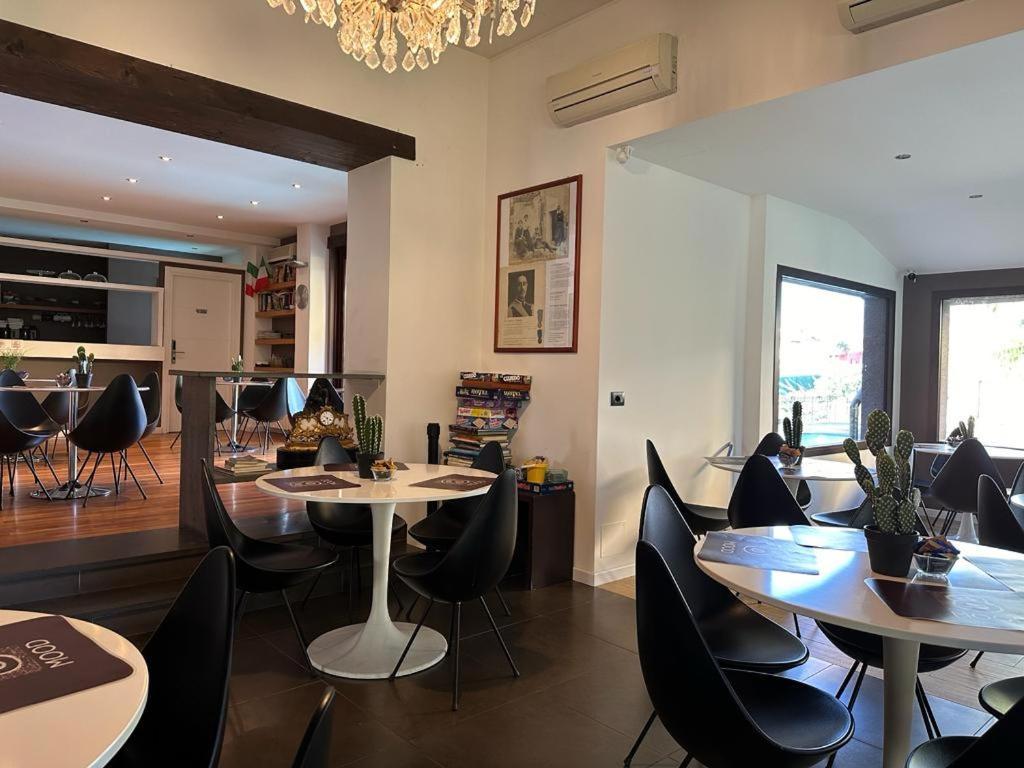 Ottomood B&B And Apartments Tremestieri Etneo Buitenkant foto
