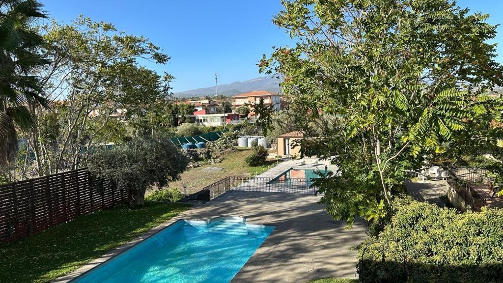 Ottomood B&B And Apartments Tremestieri Etneo Buitenkant foto