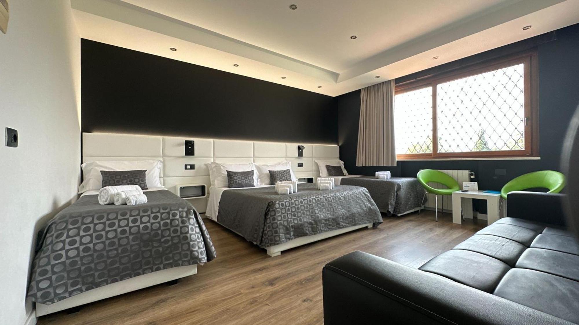 Ottomood B&B And Apartments Tremestieri Etneo Kamer foto