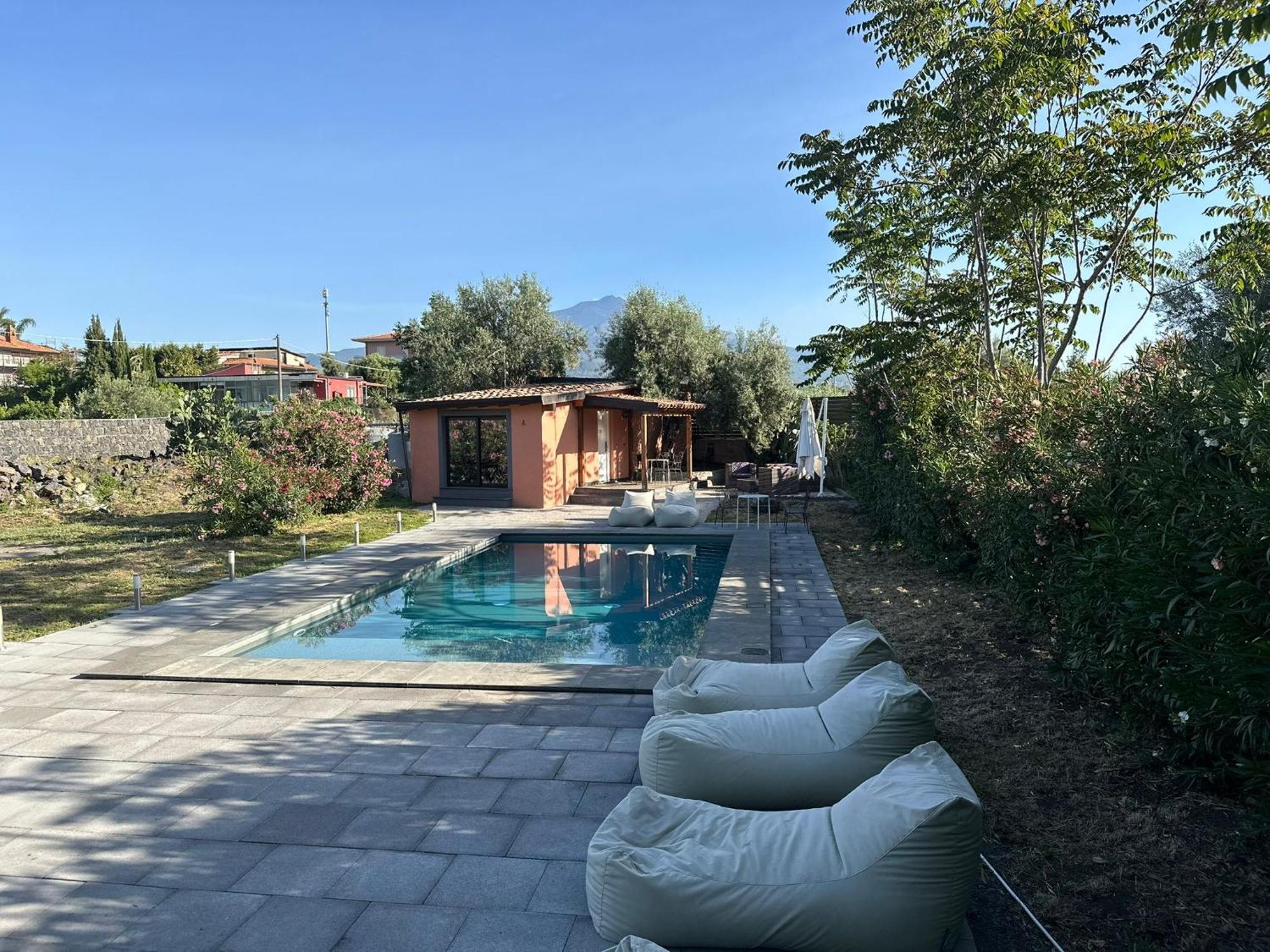 Ottomood B&B And Apartments Tremestieri Etneo Buitenkant foto