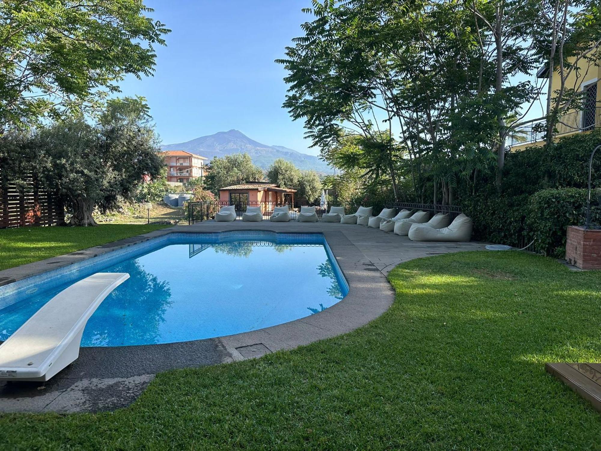 Ottomood B&B And Apartments Tremestieri Etneo Buitenkant foto