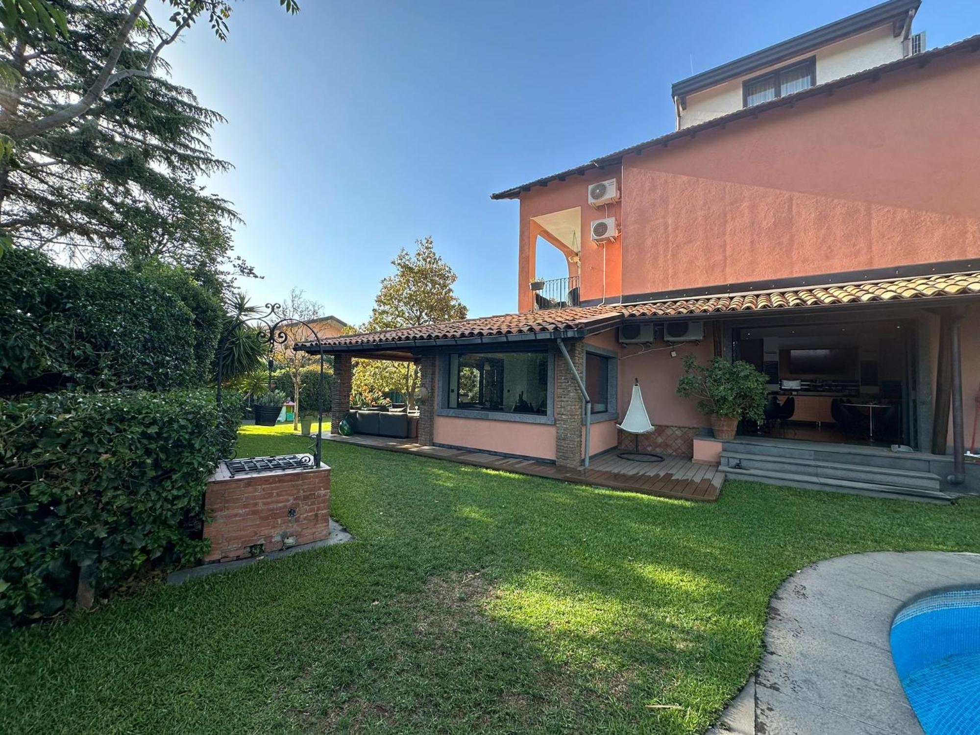 Ottomood B&B And Apartments Tremestieri Etneo Buitenkant foto