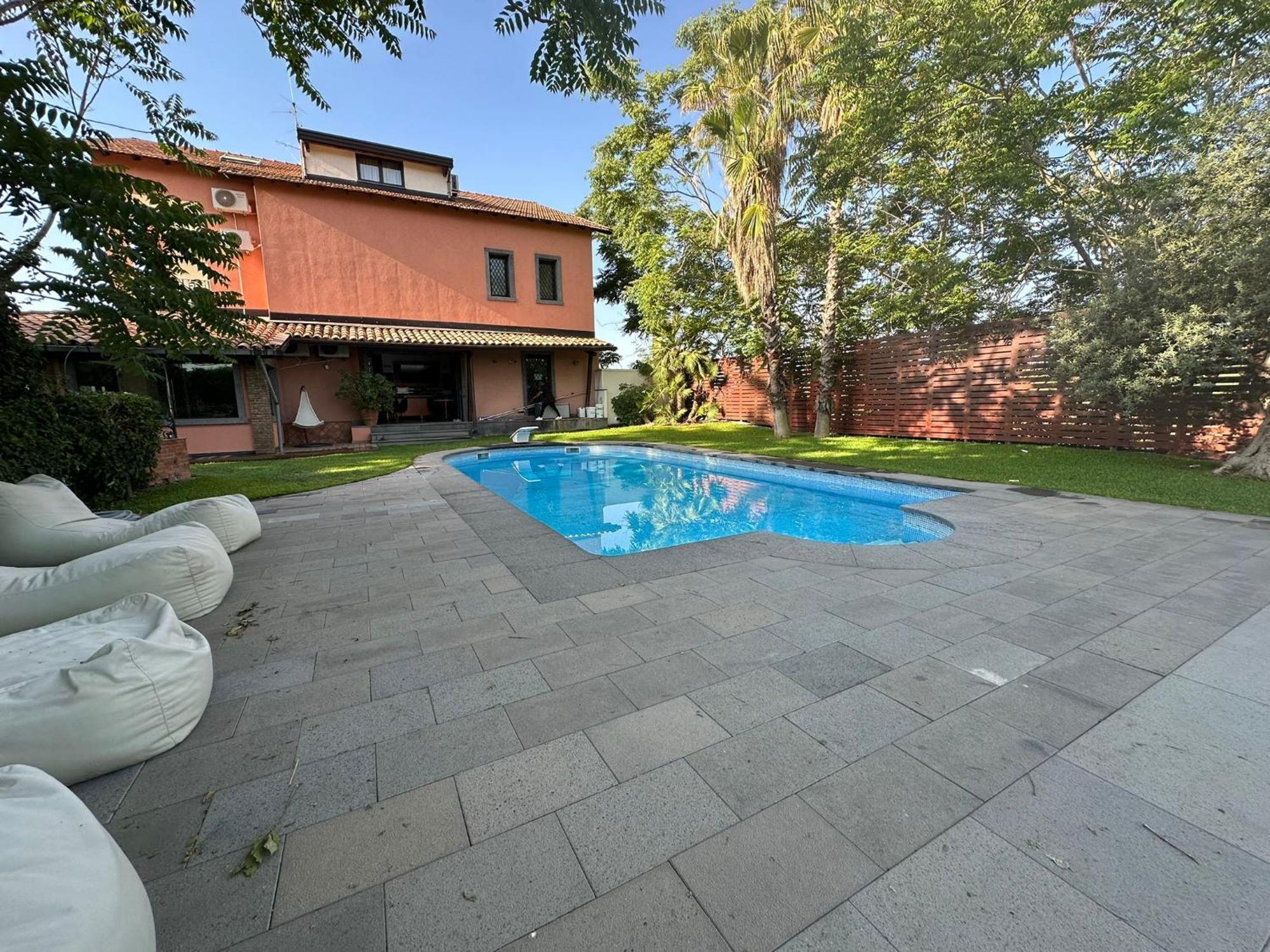Ottomood B&B And Apartments Tremestieri Etneo Buitenkant foto