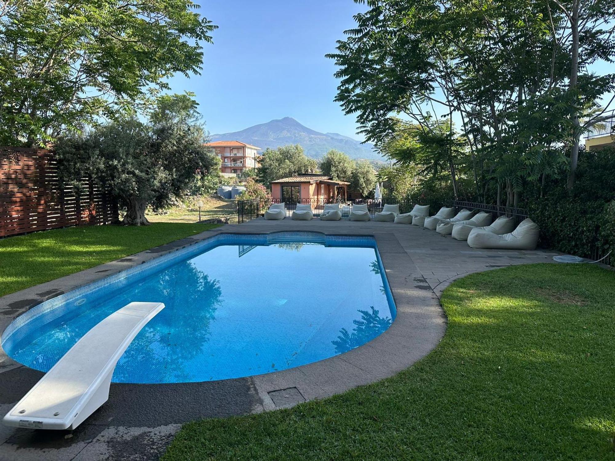 Ottomood B&B And Apartments Tremestieri Etneo Buitenkant foto