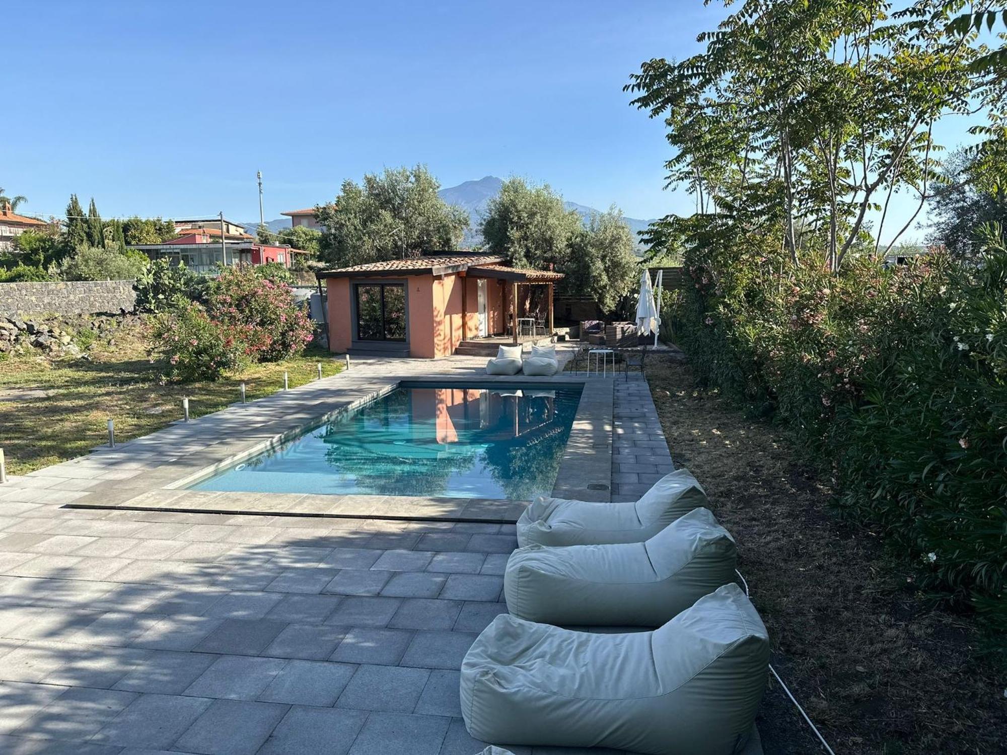 Ottomood B&B And Apartments Tremestieri Etneo Buitenkant foto